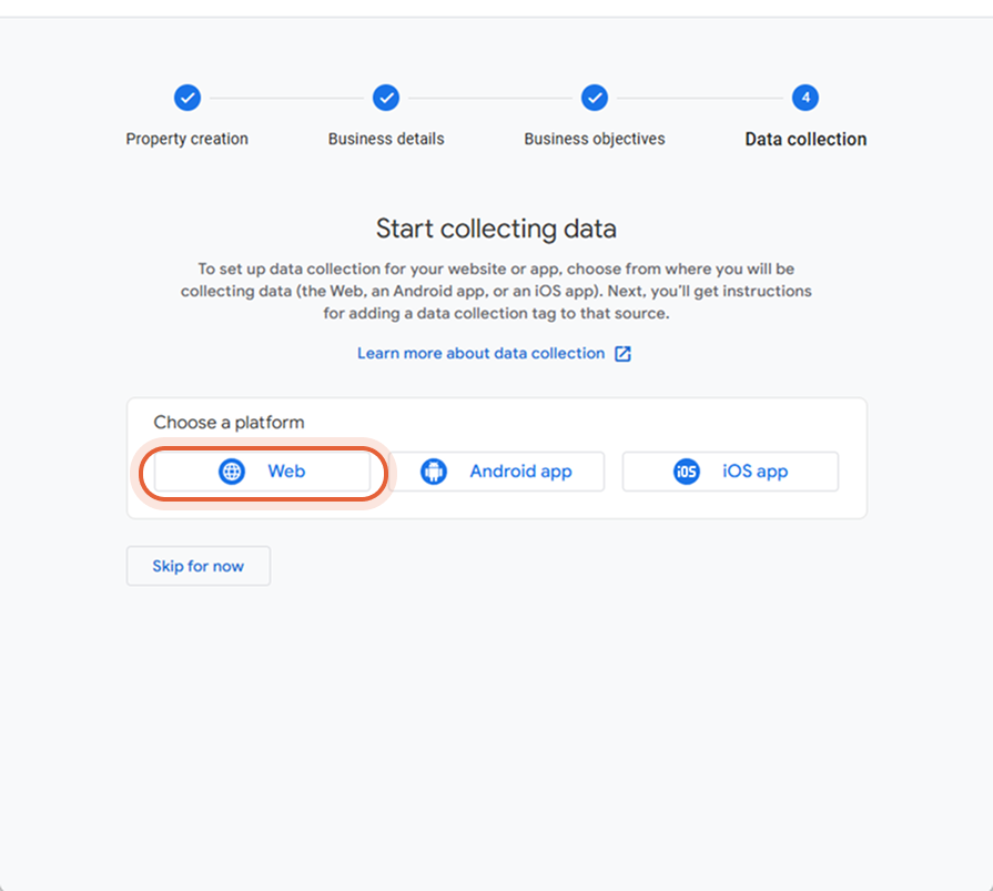 Configuration de la collecte de données dans Google Analytics avec l'option Web mise en évidence.